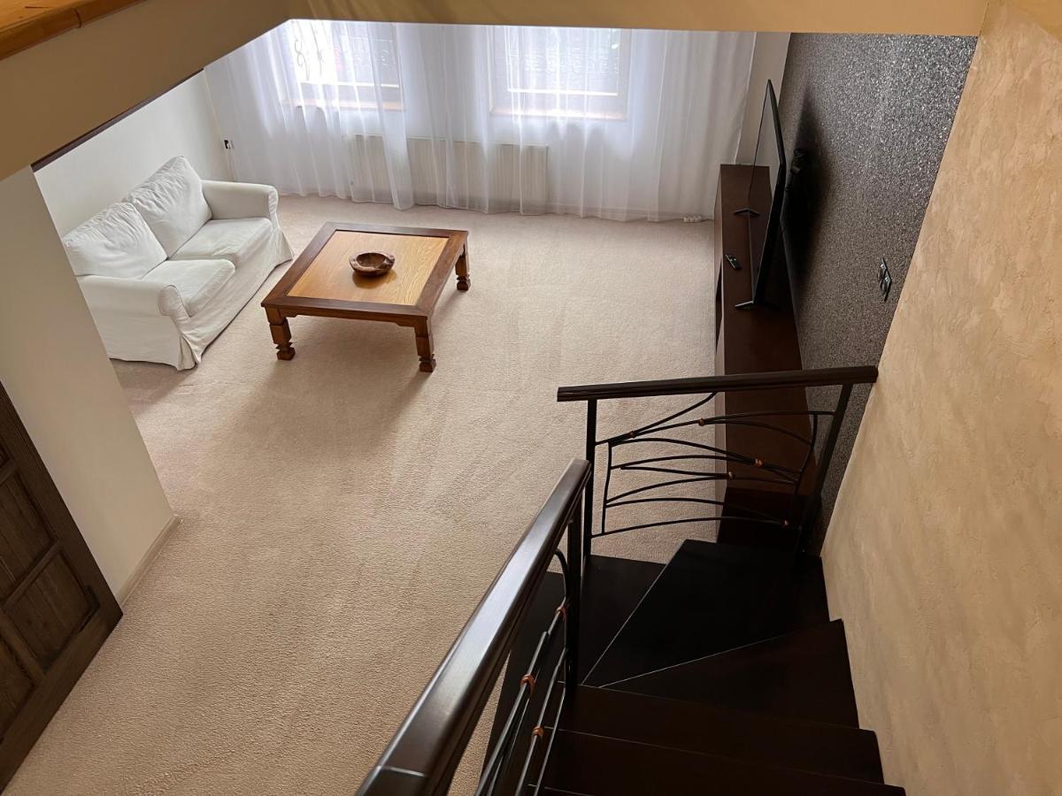 Dependance Patriot Trnava Otel Dış mekan fotoğraf