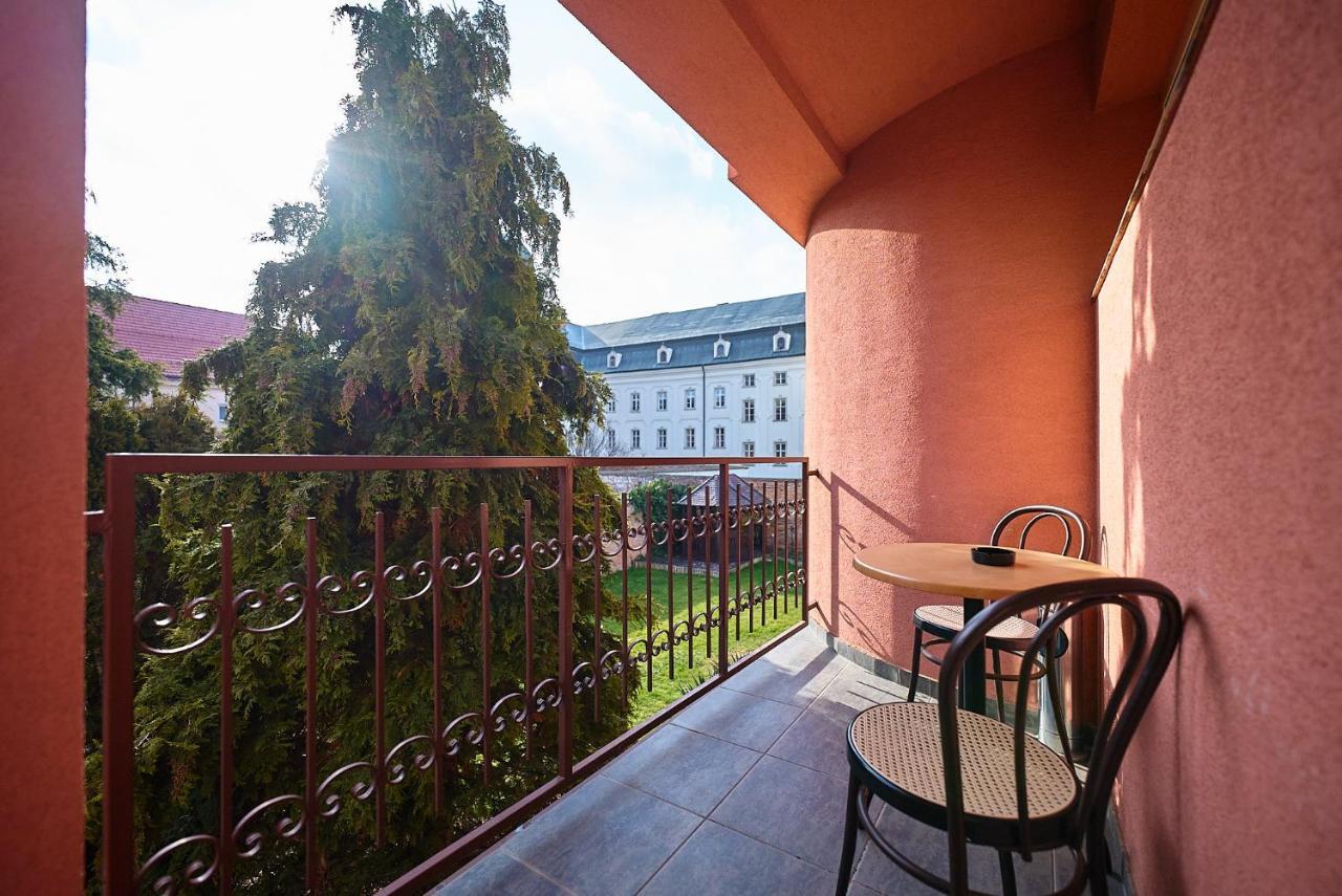Dependance Patriot Trnava Otel Dış mekan fotoğraf