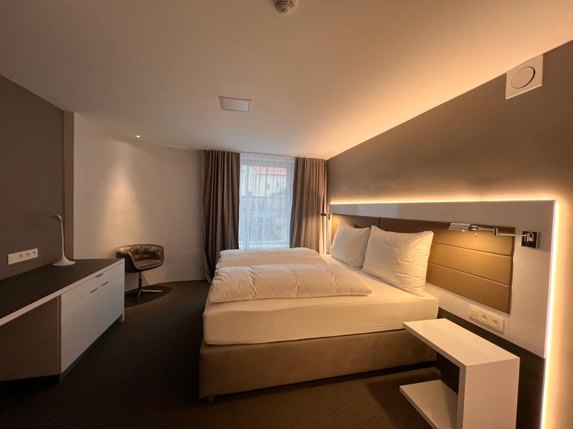 Dependance Patriot Trnava Otel Dış mekan fotoğraf