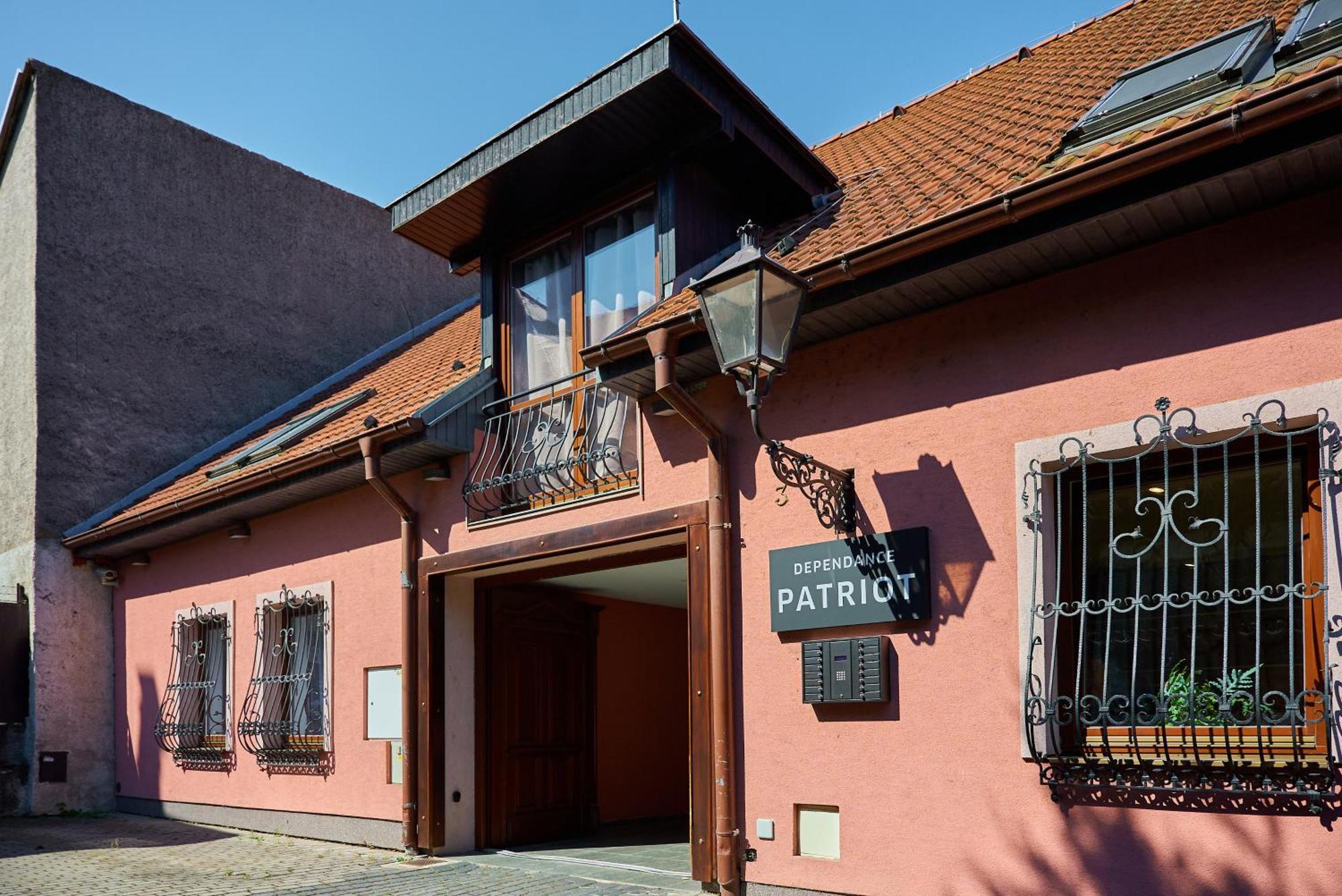 Dependance Patriot Trnava Otel Dış mekan fotoğraf